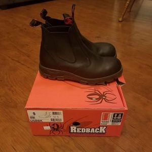 Men’s redback shoes